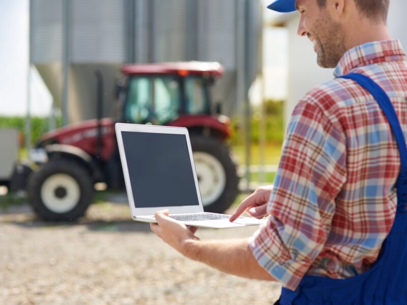 استكشاف الأعطال والخدمة الميدانية